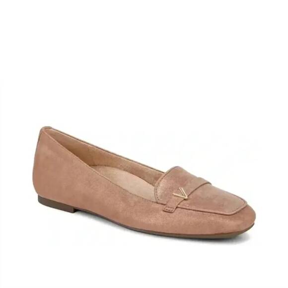 VIONIC Shoes - NEW VIONIC women's hayes sandals in rose gold